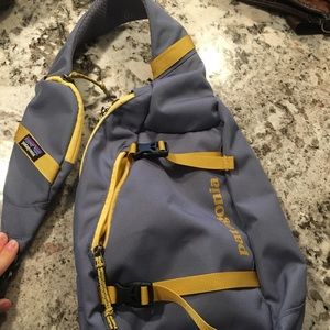 Patagonia atom sling 8L